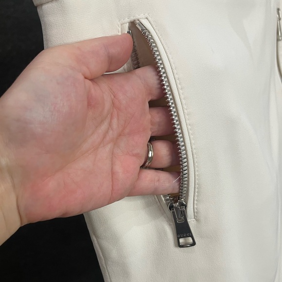 Gucci Tight Off White Zipper Miniskirt Size 42 - Picture 12 of 16